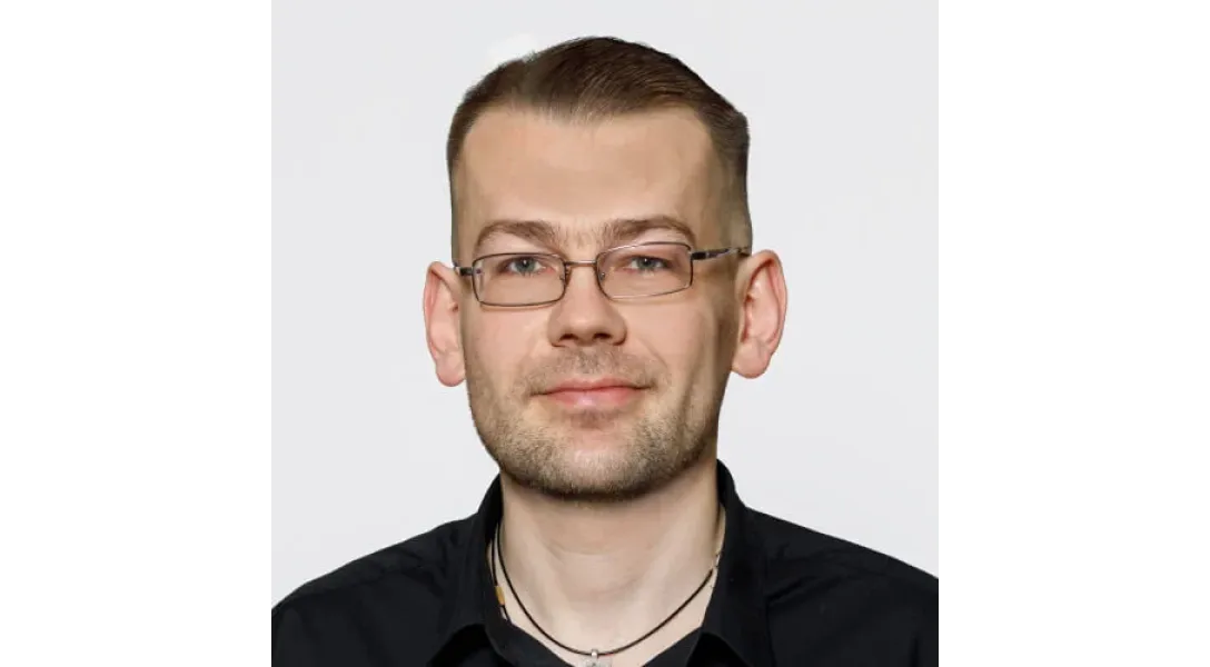 Павел Лапонов